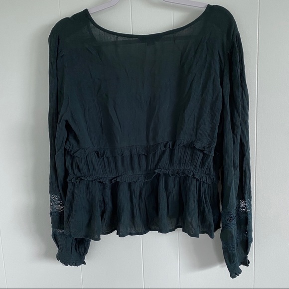 American Eagle Top - Picture 2 of 3